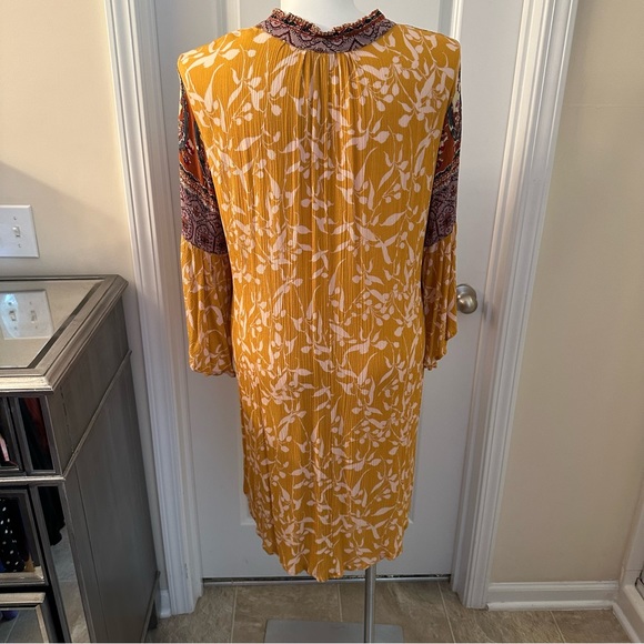 Umgee brand bought off Chic Soul website. Size 1X long sleeve dress. - Picture 3 of 8